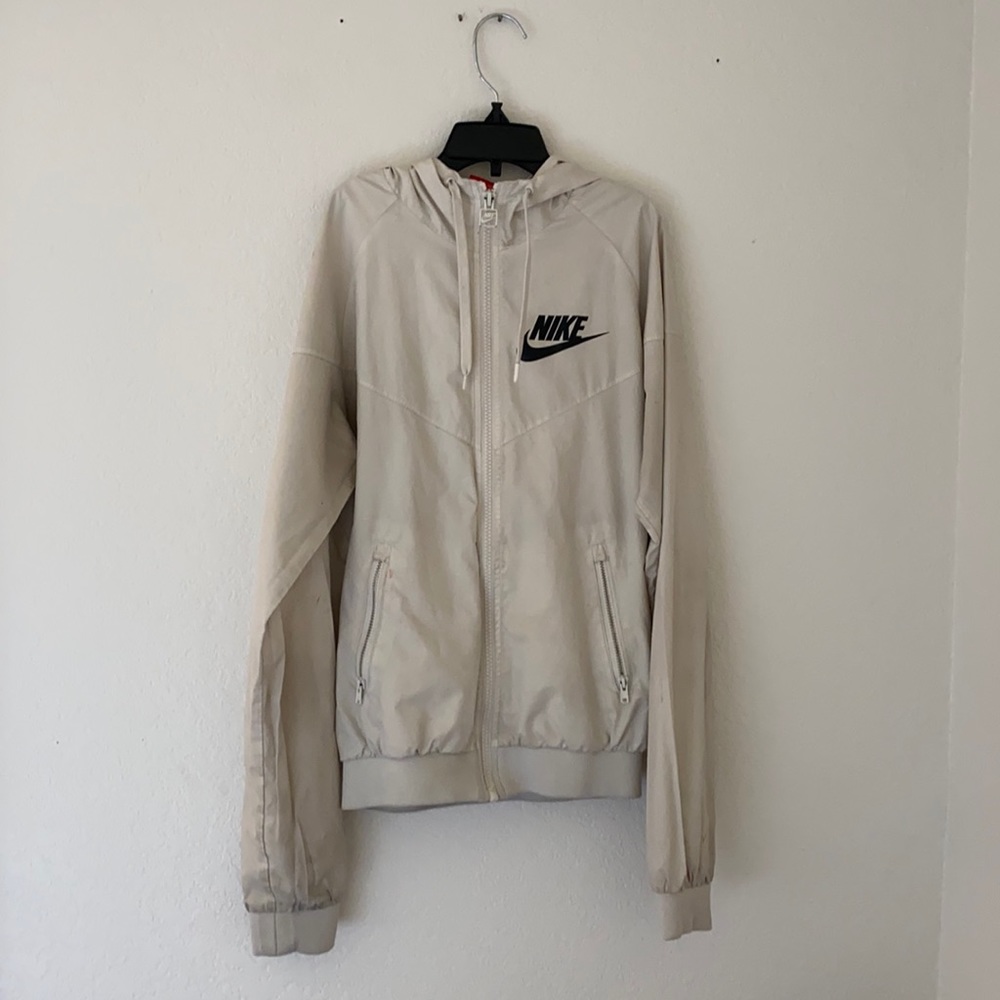 nike windbreaker